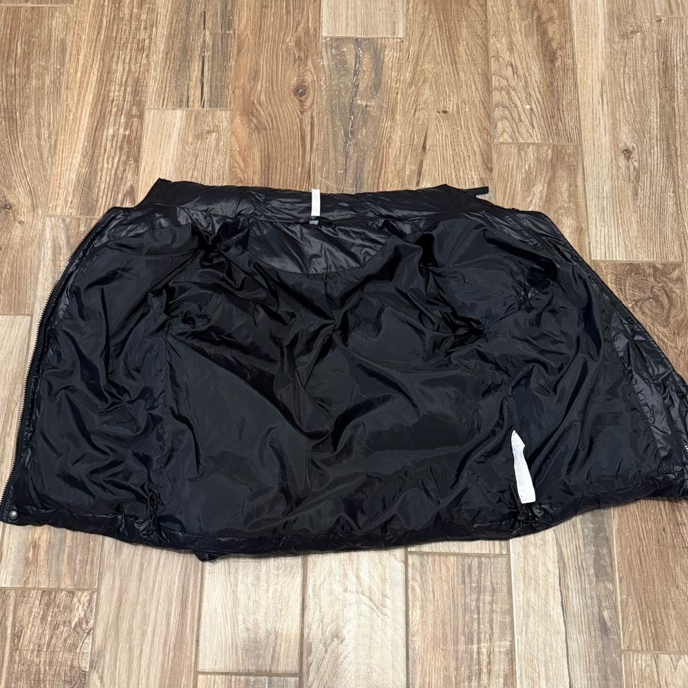 Fabletics Essential Puffer Jacket - Picture 5 of 5